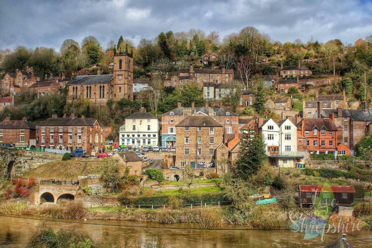 Ironbridge - 18Th Century Three Bedroom Cottage - 6 Beds Luaran gambar